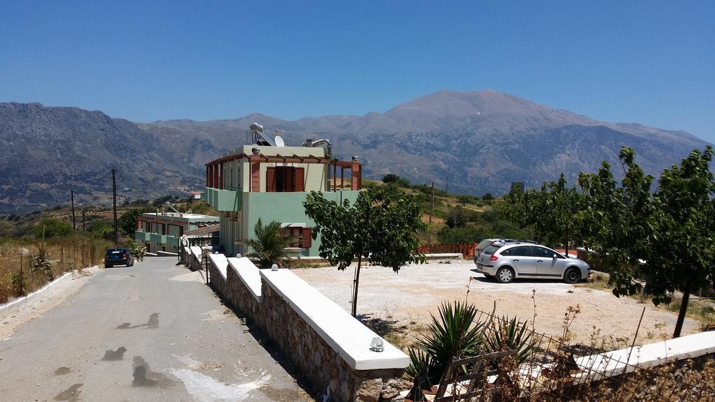 Elia Méronas Exterior photo