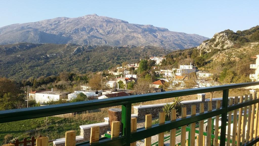 Elia Méronas Exterior photo