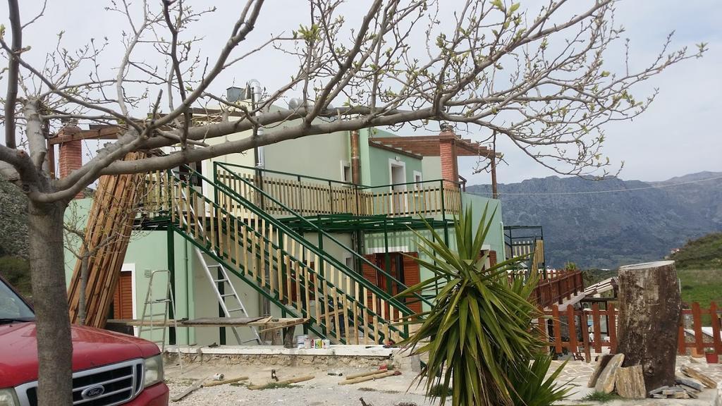 Elia Méronas Exterior photo